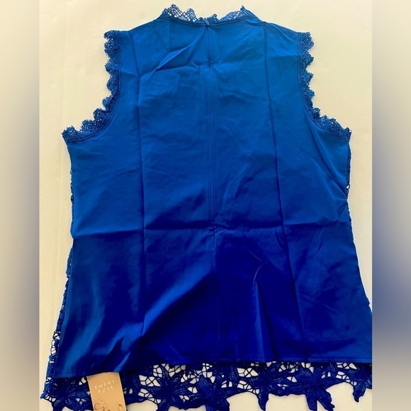 Emery Rose Sleeveless Cute Casual Lace Tank Top New in Package Sz Small - Picture 4 of 5